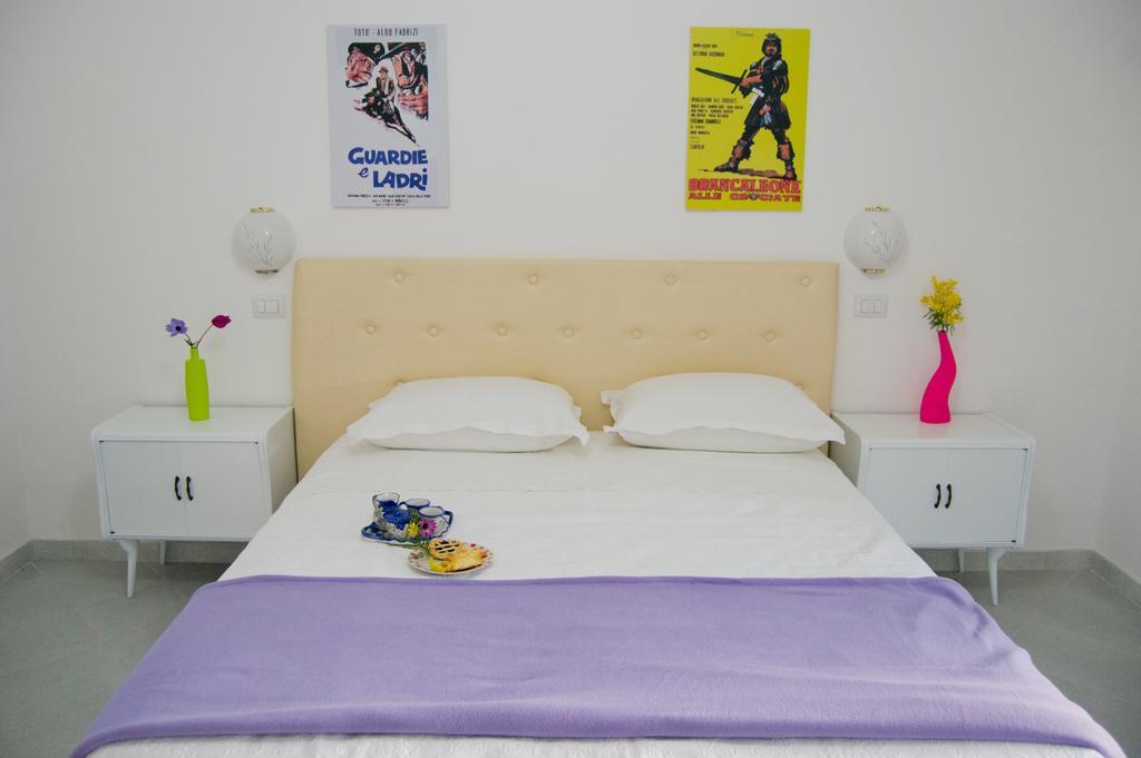 La Piccola Casa Del Cinema Hotel Giffoni Valle Piana Bagian luar foto